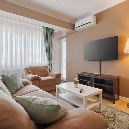 Warm Flat Apartamento Oradea Exterior foto